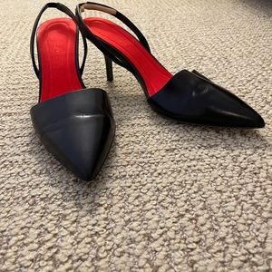 Sling back pumps size 9M